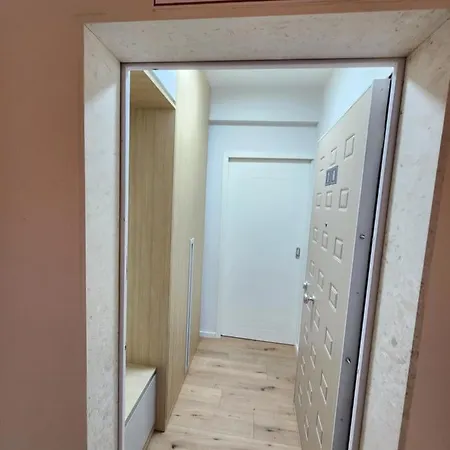 Avalona 1 Vlorë