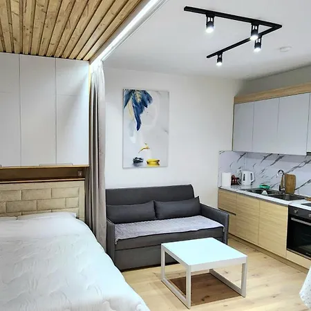 Avalona Seaside 1 *